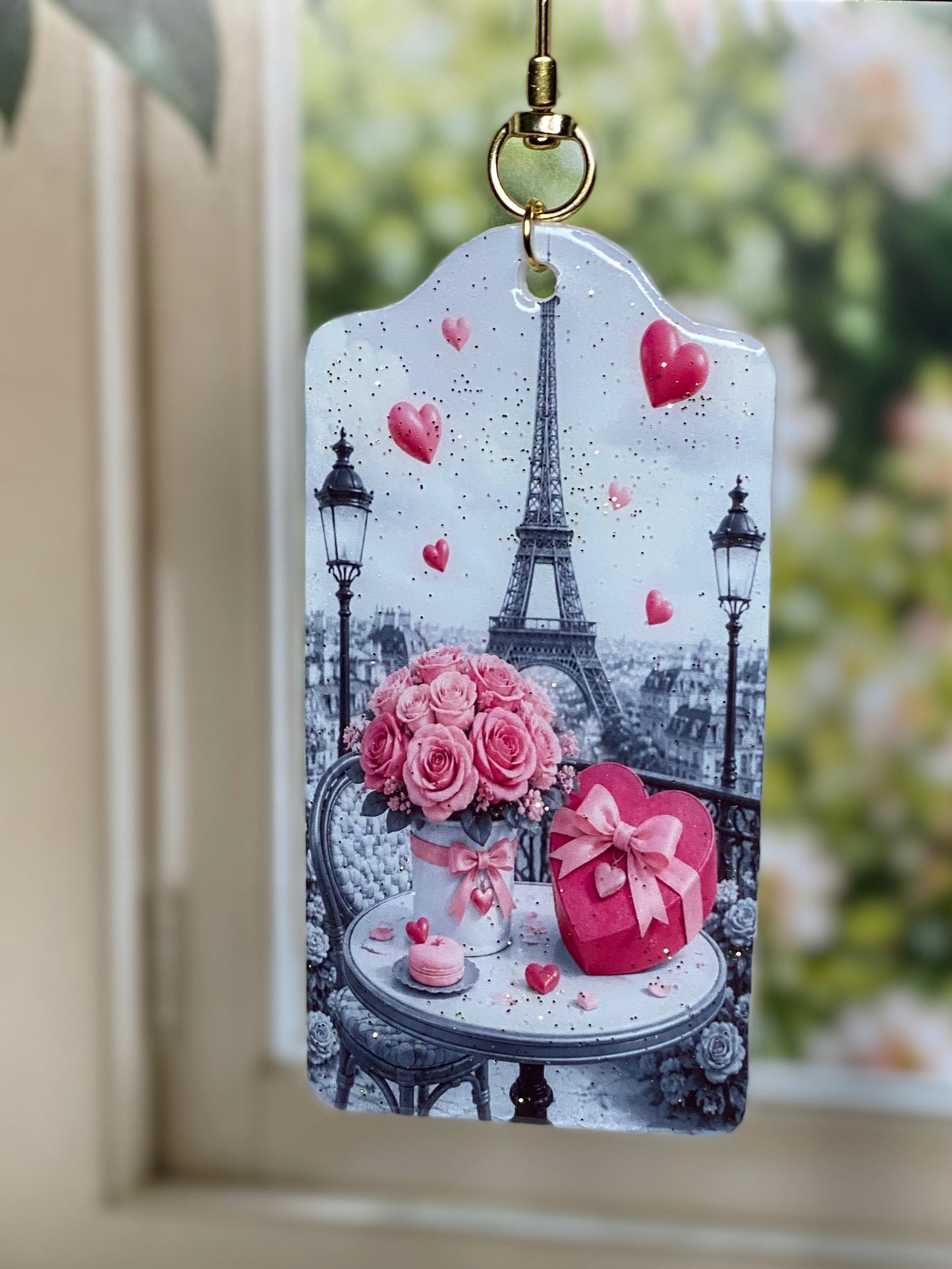Parisian Romance Hang Tag